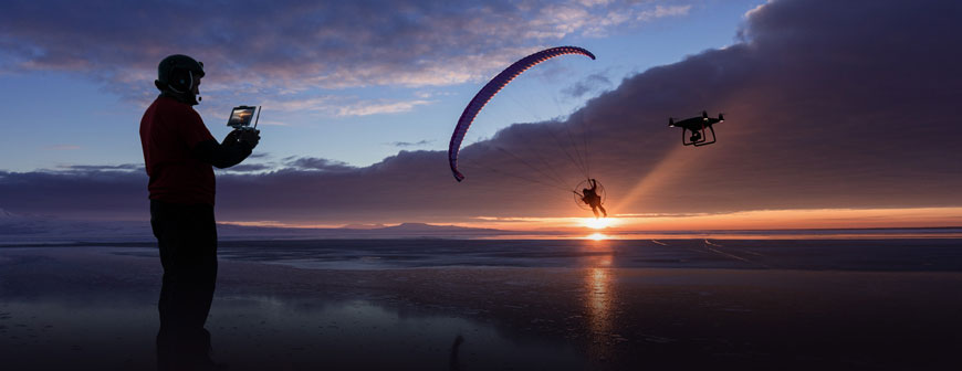 live streaming someone parasailing
