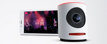 Livestream Movi with smartphone playing video