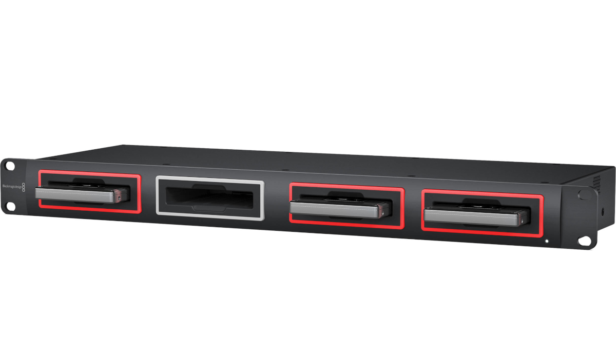 Blackmagic MultiDock 10G Angle